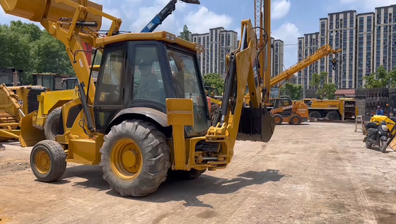 Multi-Functional CAT420Fh Backhoe Loader with All Functions in Good Working Condition