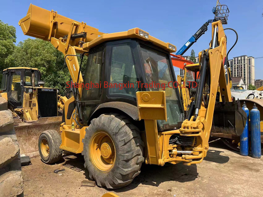 Multi-Functional CAT420Fh Backhoe Loader with All Functions in Good Working Condition