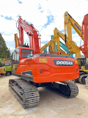 Doosan DX225LC Excavator 1.5 Bucket Capacity and 7 Days Delivery Time for Performance