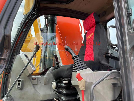 Doosan DX225LC Excavator 1.5 Bucket Capacity and 7 Days Delivery Time for Performance