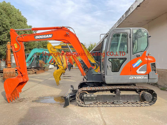 Best Doosan DX60 Used Mini Excavator Machine in Shanghai with EPA/CE Certification