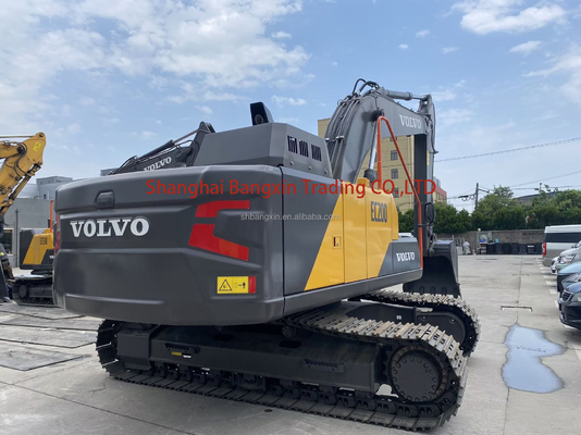 second hand VOLVO EC200 machine with strong power and hydraulic stability can inspection