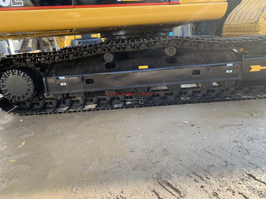 1 Used Cat 320CL Excavator with Excellent Working Performance and 700 Working Hours